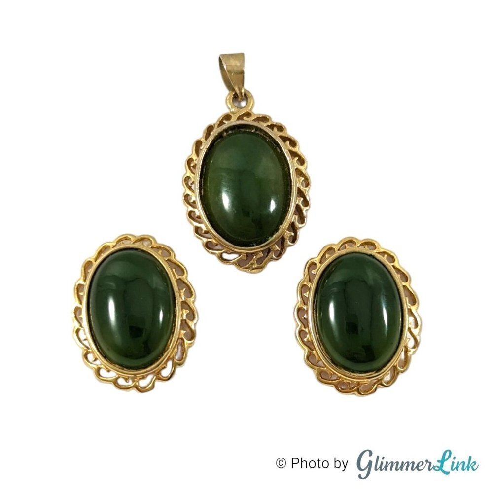 Vintage Oval Green Cabochon Gold Tone Pendant and Earring Set